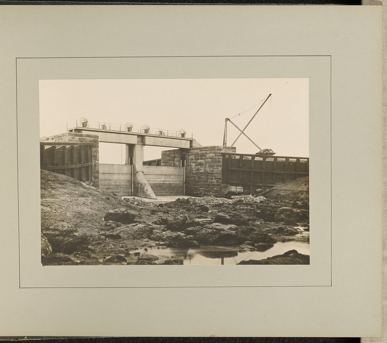 Esclusas de Norton - Cara del canal de G. Herbert and Horace C. Bayley