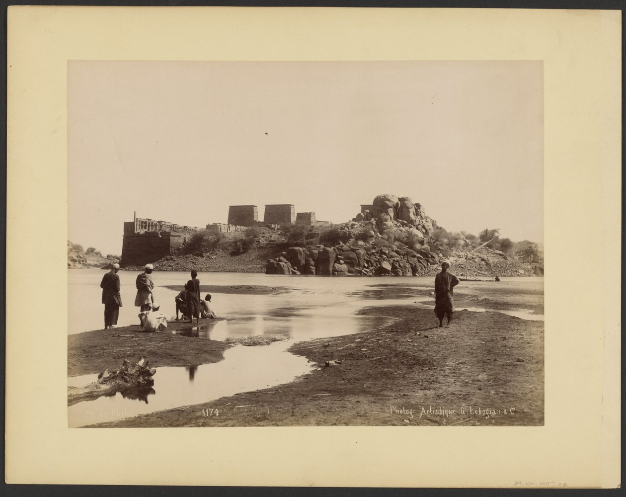 Colosos de Memnon de G. Lekegian