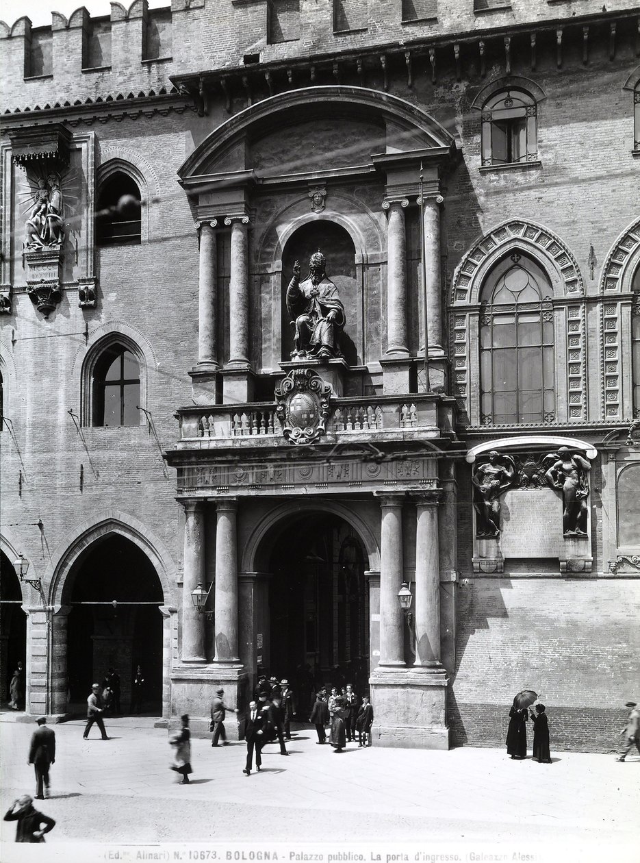 Vista del portal de Galeazzo and Tibaldi Alessi
