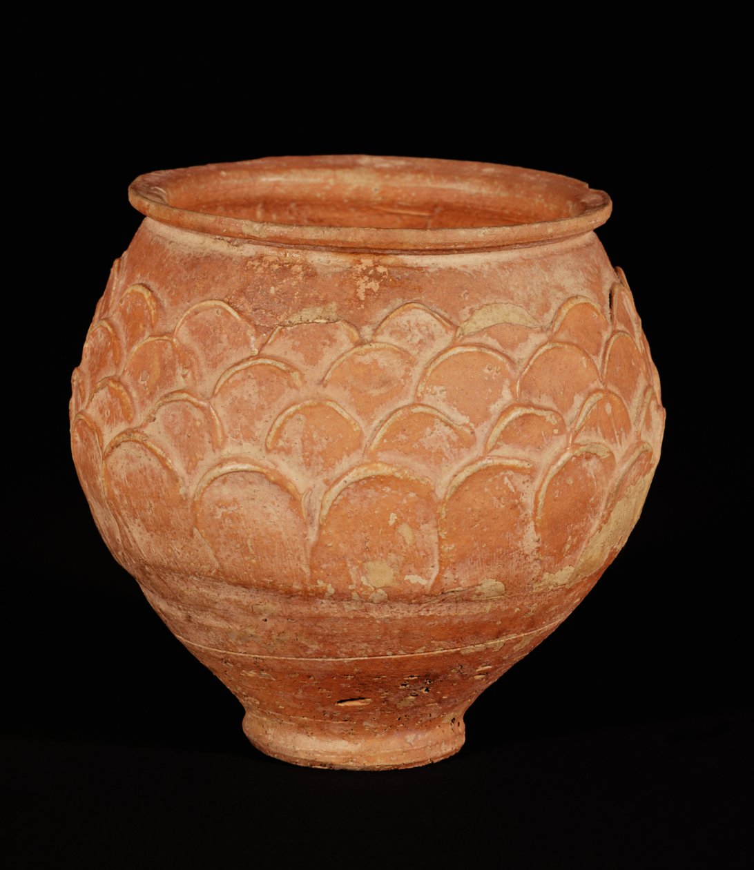 Jarra decorada con escamas aplicadas superpuestas, encontrada en la Galia de Gallo Roman