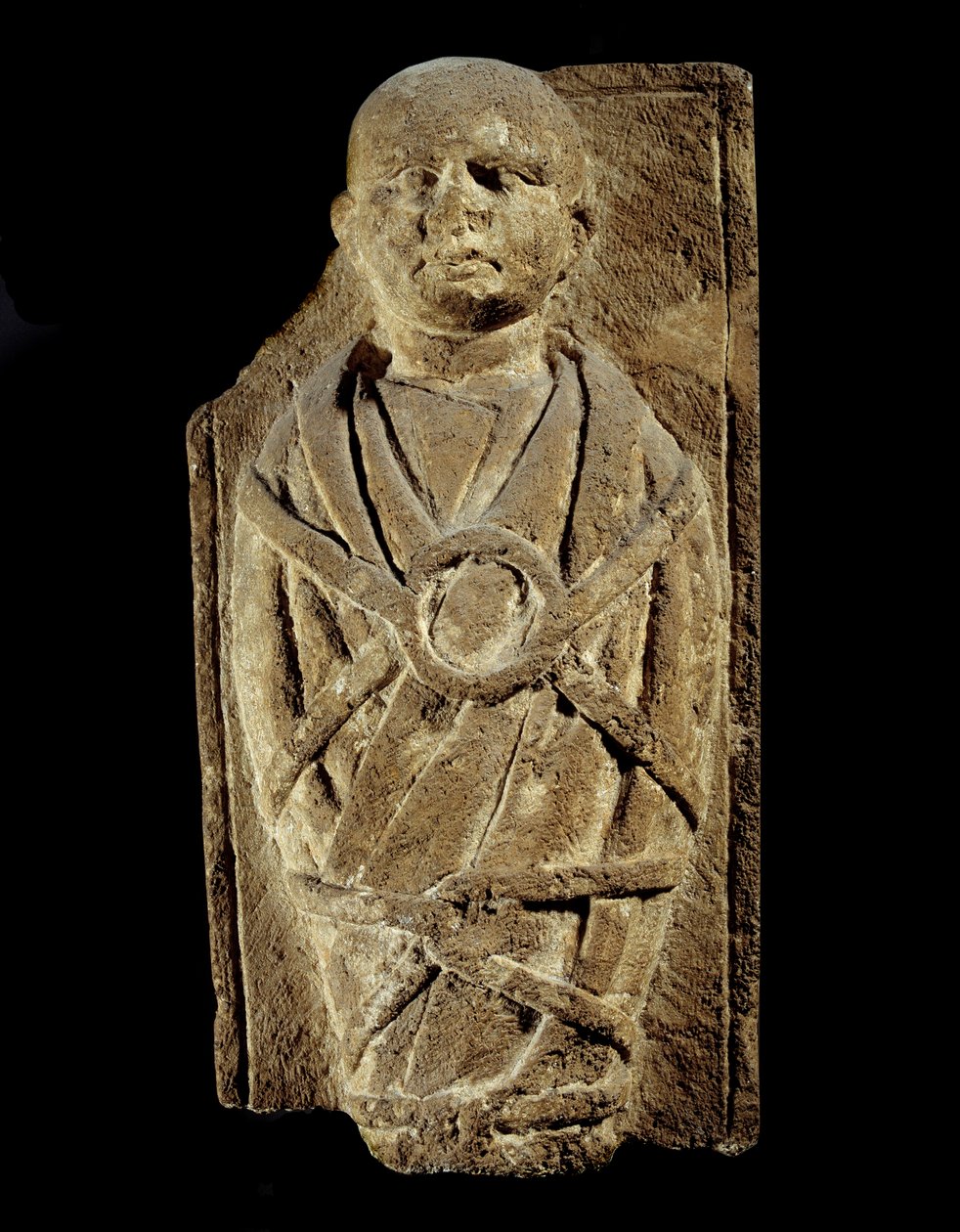 Arte Galo-Romano: exvoto que representa a un niño envuelto en pañales. Escultura de piedra caliza. Saint Germain En Laye, Museo de Antigüedades de Gallo Roman Gallo Roman