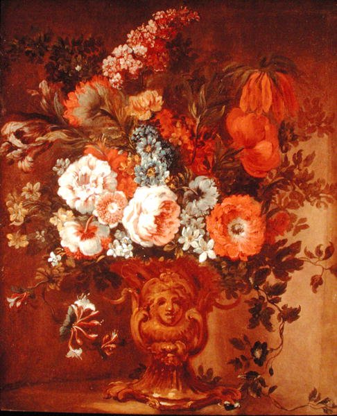 Rosas, amapolas, madreselva, alhelí y otras flores en un jarrón esculpido de Gaspar Peeter The Elder Verbruggen