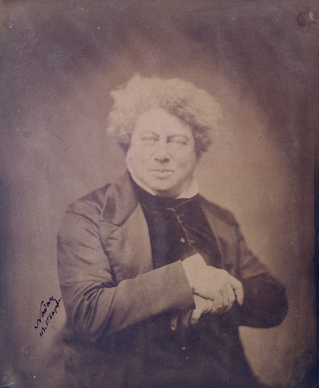 Retrato de Alexandre Dumas padre (1803-70) c.1850-60 (fotografía en sepia) de Nadar