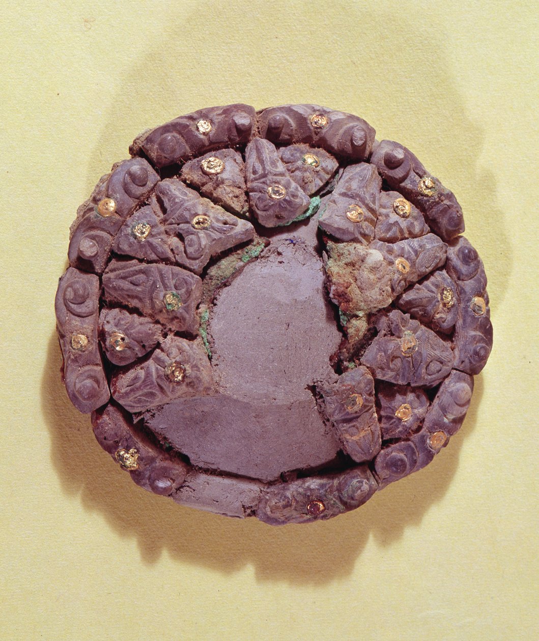Joya decorada con cabezas humanas estilizadas, Tene II de Gaulish