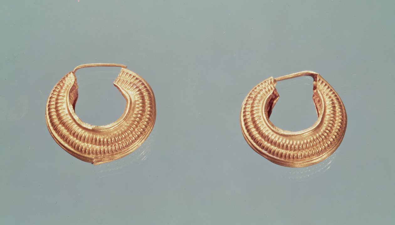 Par de pendientes, de Saint-Jean-de-Tourbe, Tene I, c.475-0 a.C. de Gaulish
