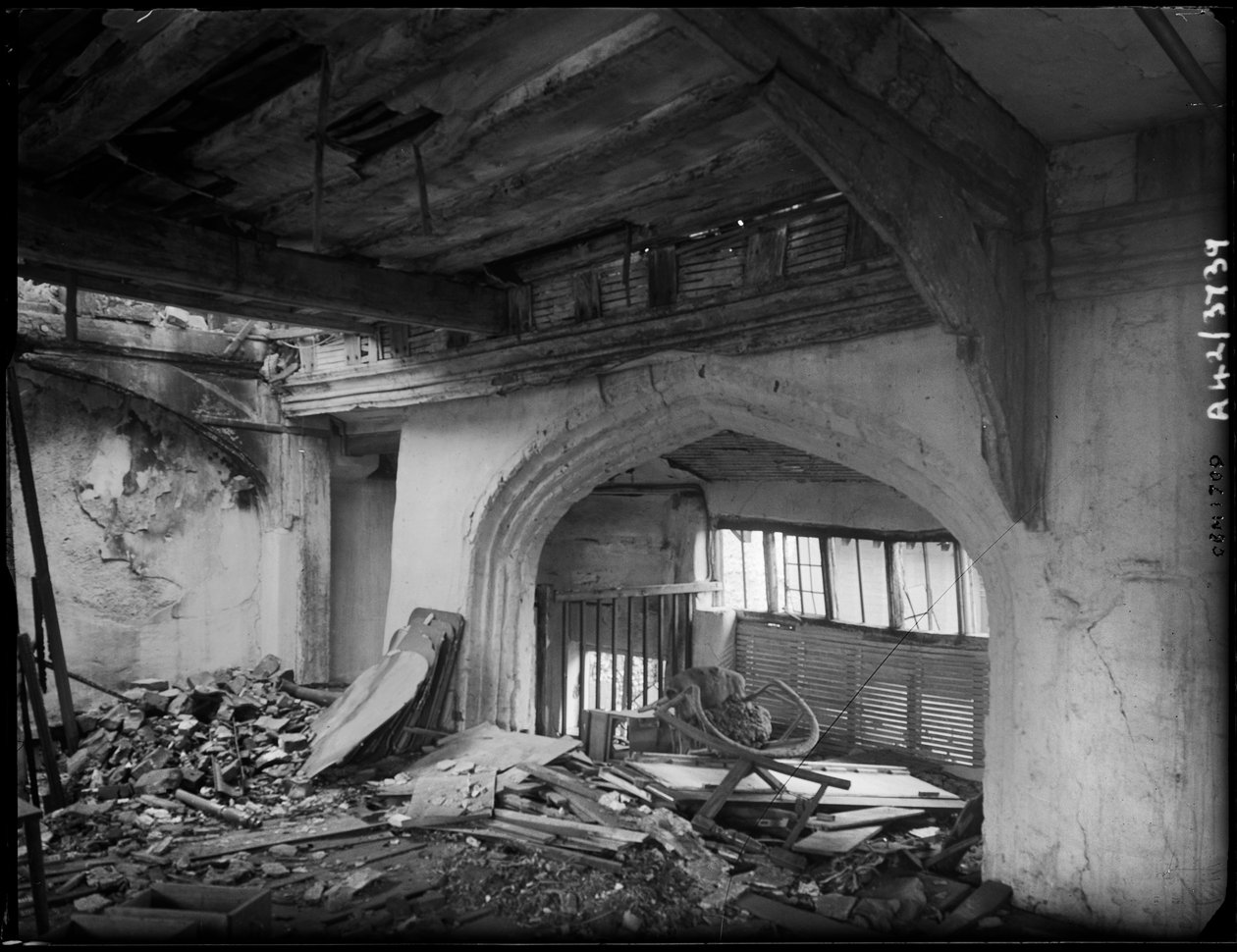 El Gran Salón, 127 Oak Street, Norwich, Norfolk de George Bernard Mason
