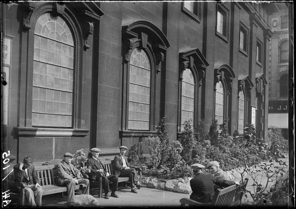 Iglesia de la Santísima Trinidad, Boar Lane, Leeds, 1941 de George Bernard Wood