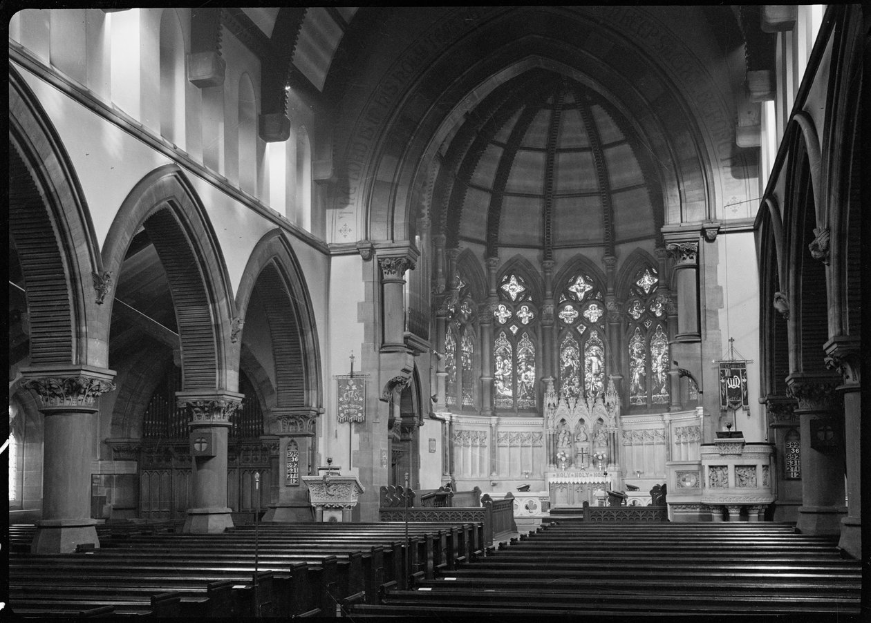 Iglesia de San Clemente, Chapeltown Road, Sheepscar, Leeds, 1942 de George Bernard Wood