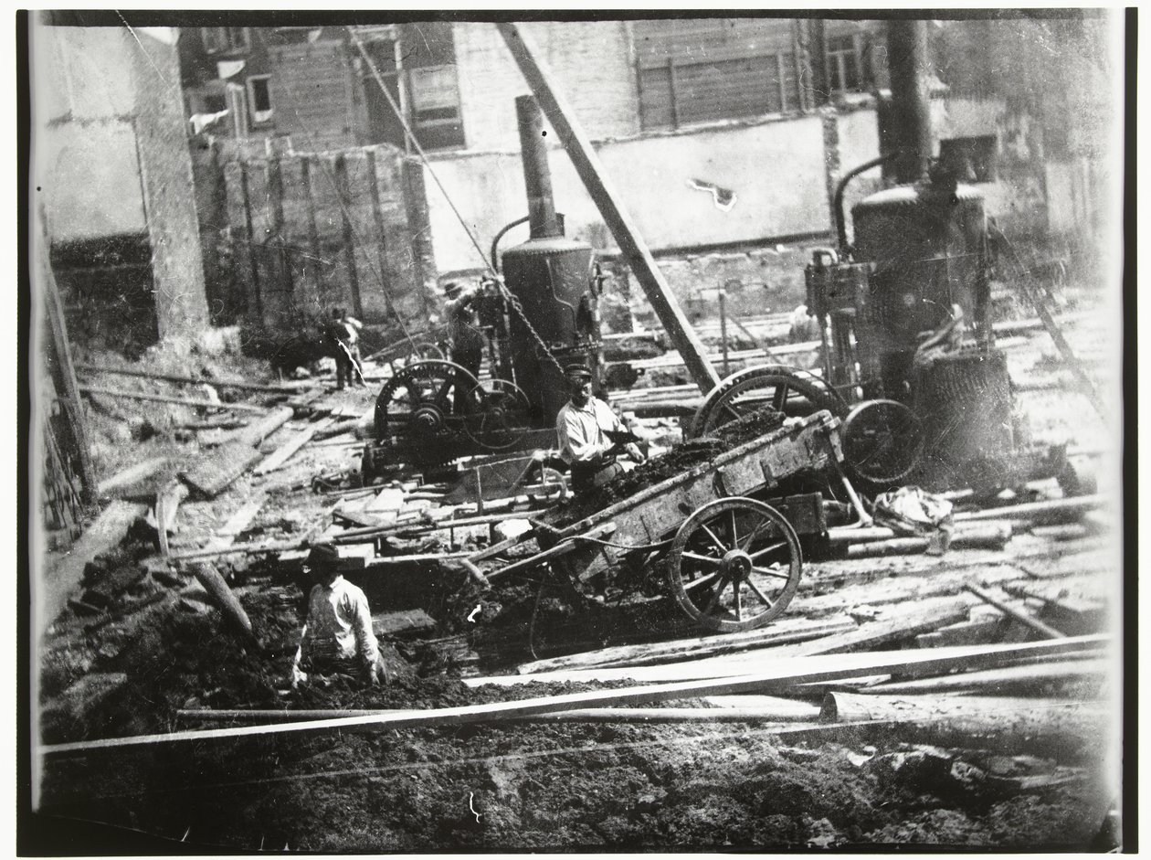 Sitio de construcción de las instalaciones municipales de baño y natación en Heiligeweg en Amsterdam de George Hendrik Breitner