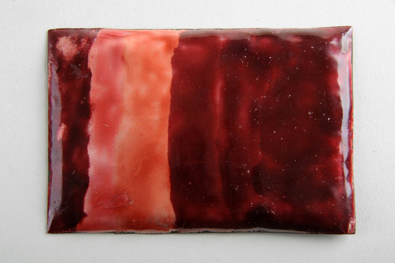 Placa de esmalte rojo de George James Frampton