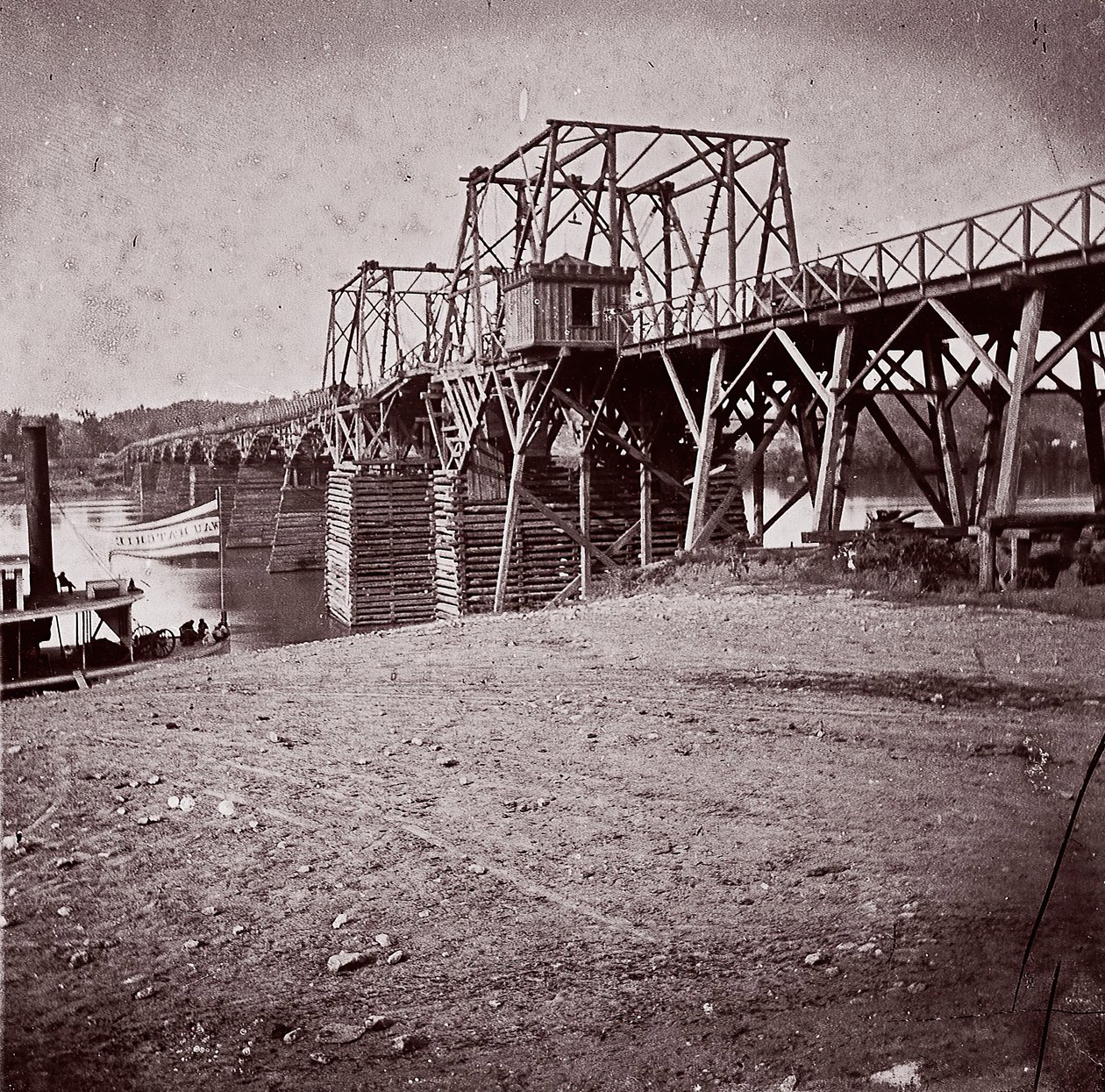 Puente sobre el río Tennessee en Chattanooga de George N. Barnard