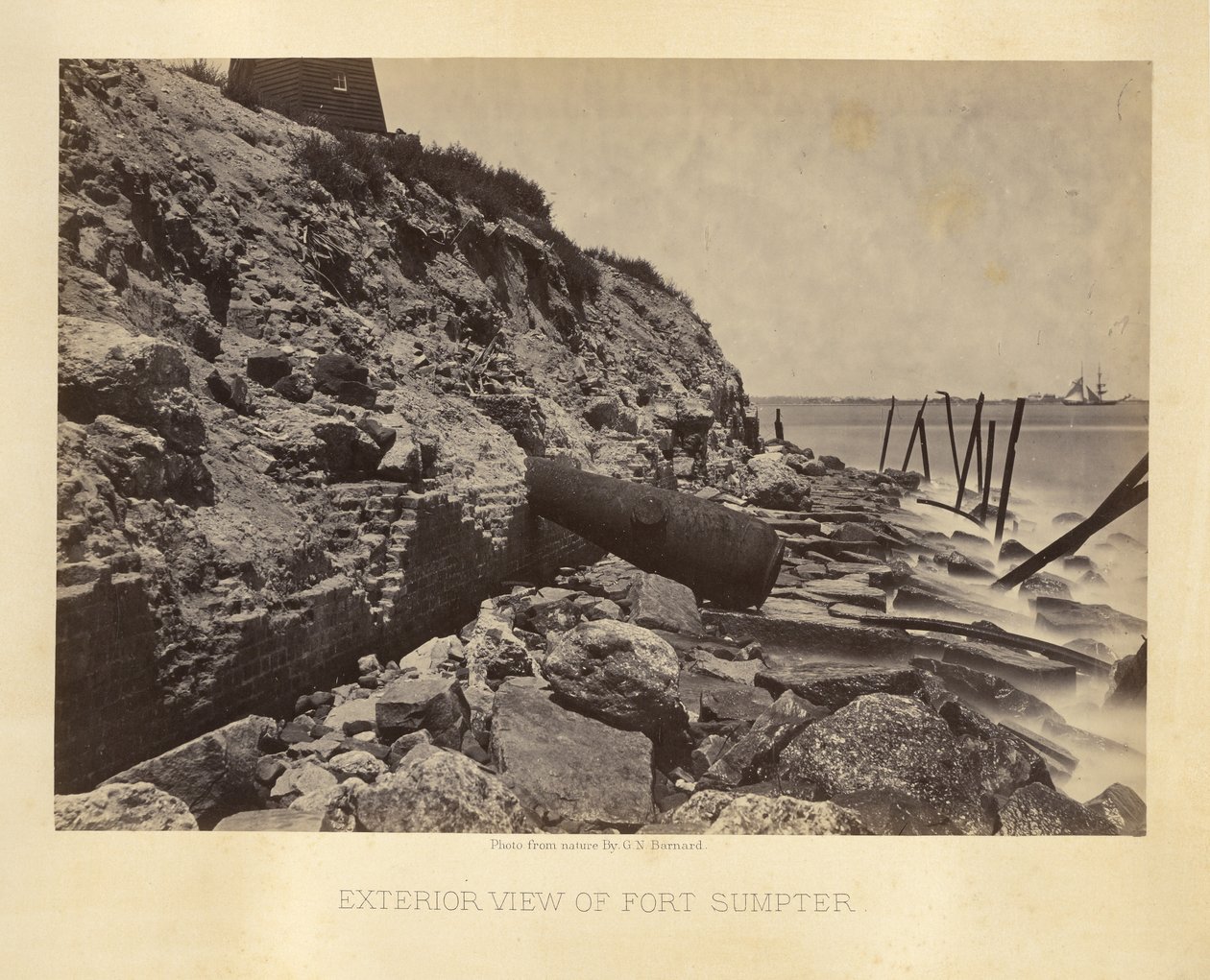 Vista exterior de Fort Sumpter de George N. Barnard