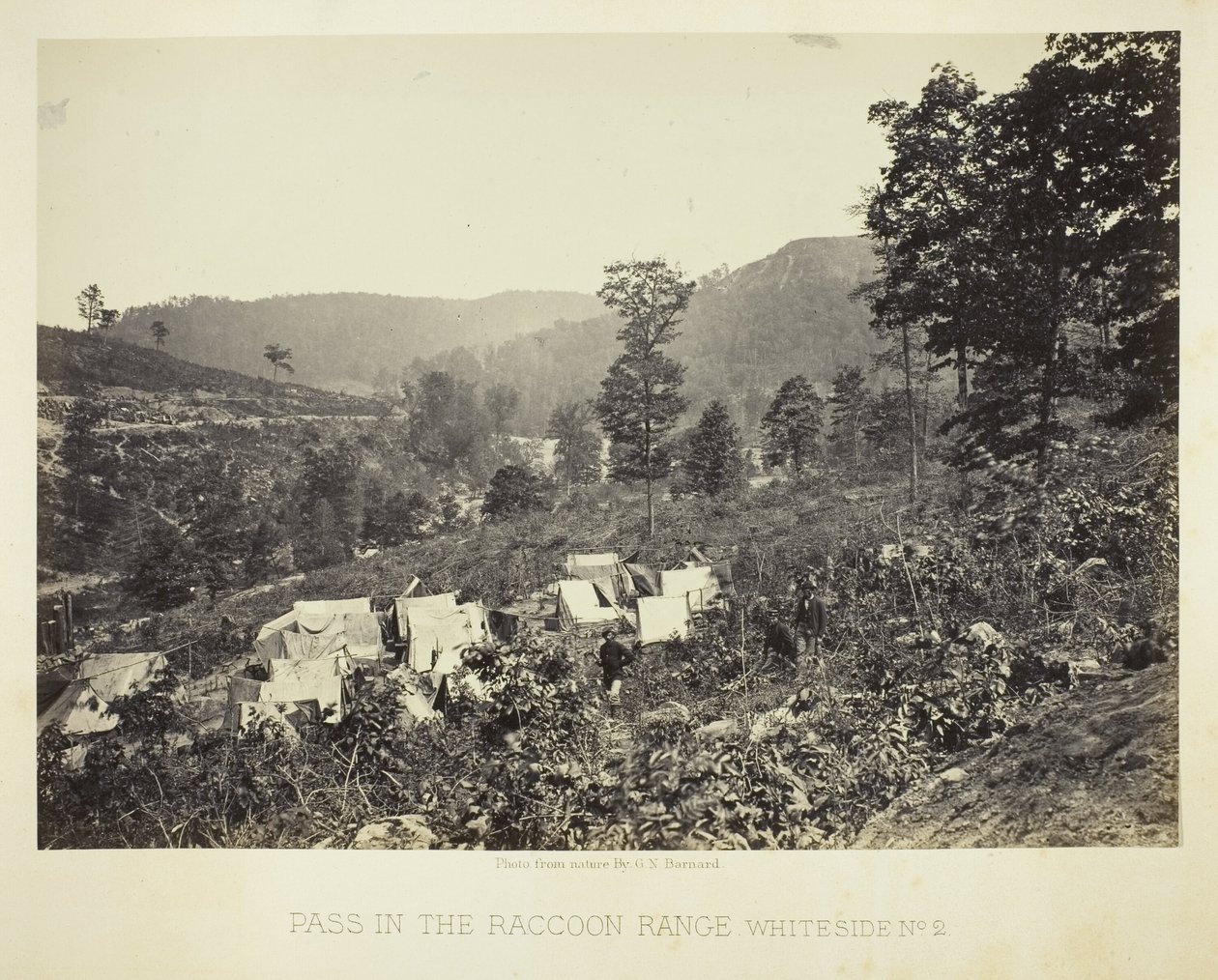 Paso en la cordillera Raccoon, Whiteside nº 2 de George N. Barnard