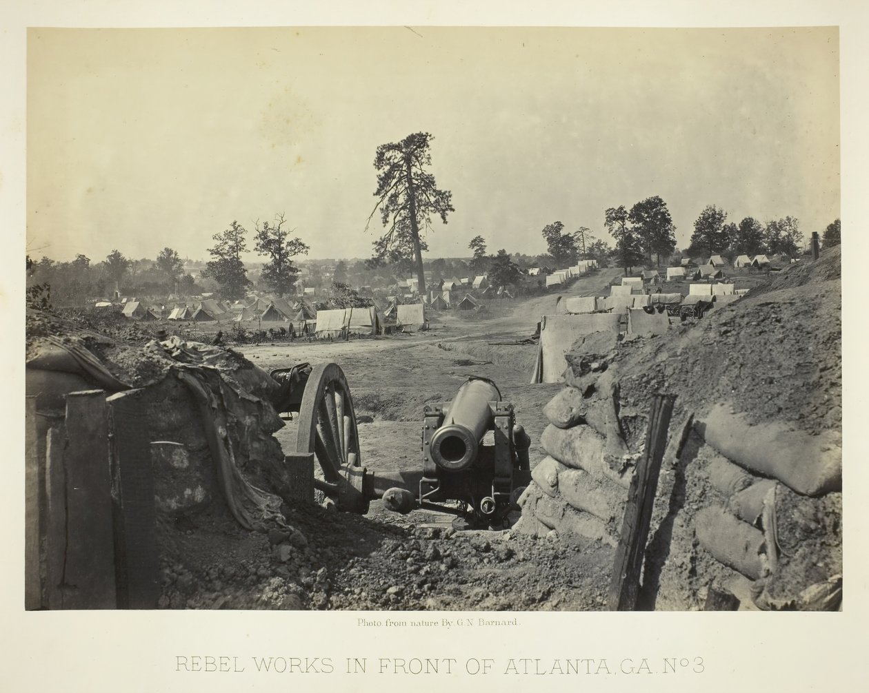 Obras rebeldes frente a Atlanta, GA, No. 3, 1864 de George N. Barnard