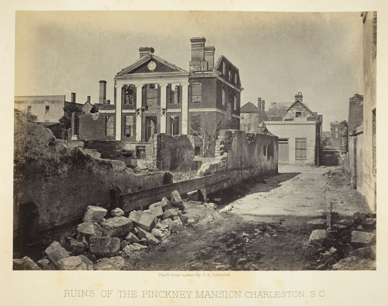 Ruinas de la mansión Pinckney, Charleston, S.C. de George N. Barnard