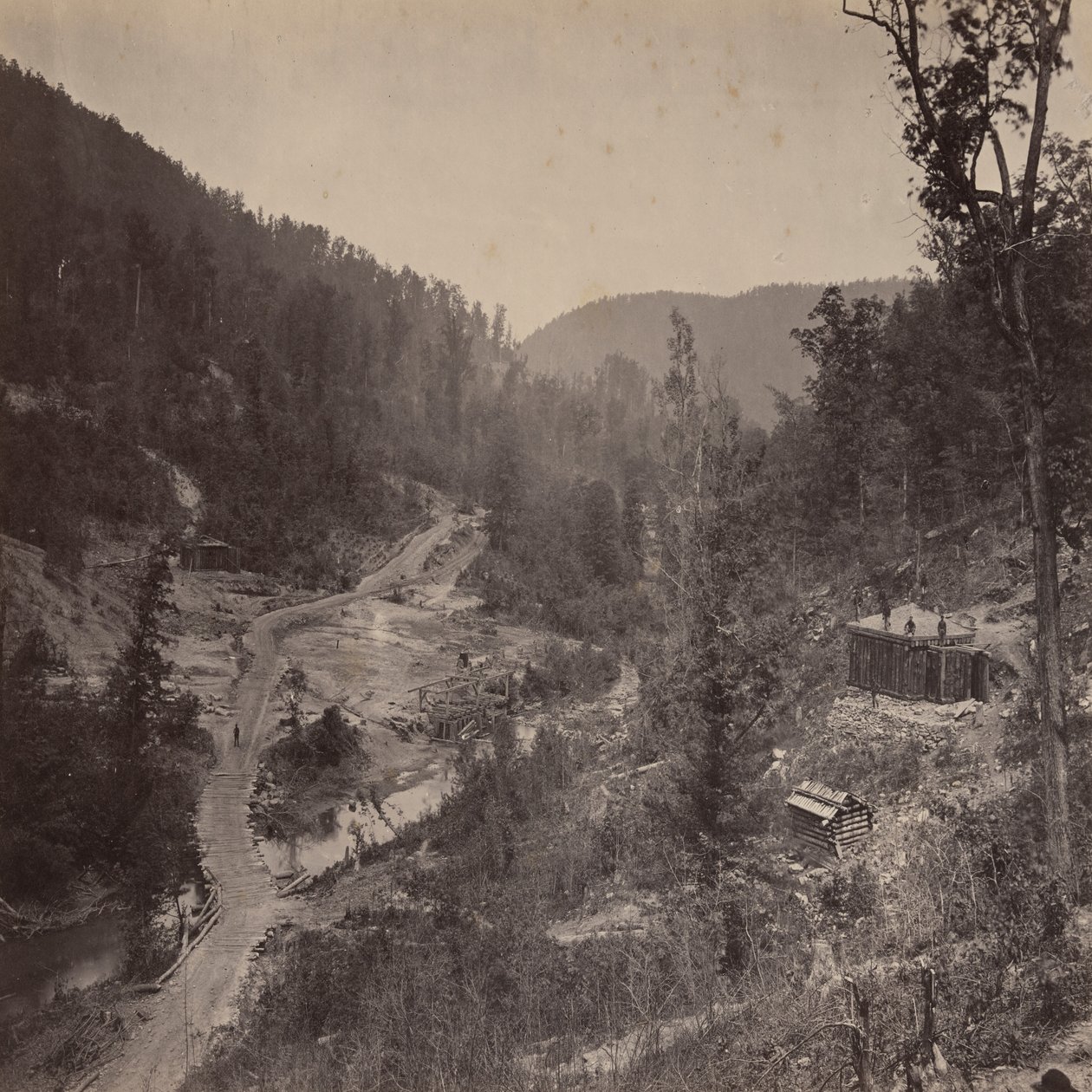 El valle de Whiteside bajo el puente de George N. Barnard