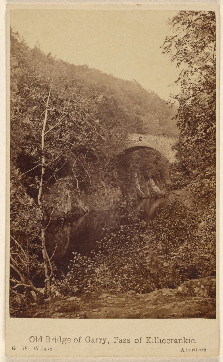 Puente Viejo de Garry, Paso de Killiecrankie. de George Washington Wilson