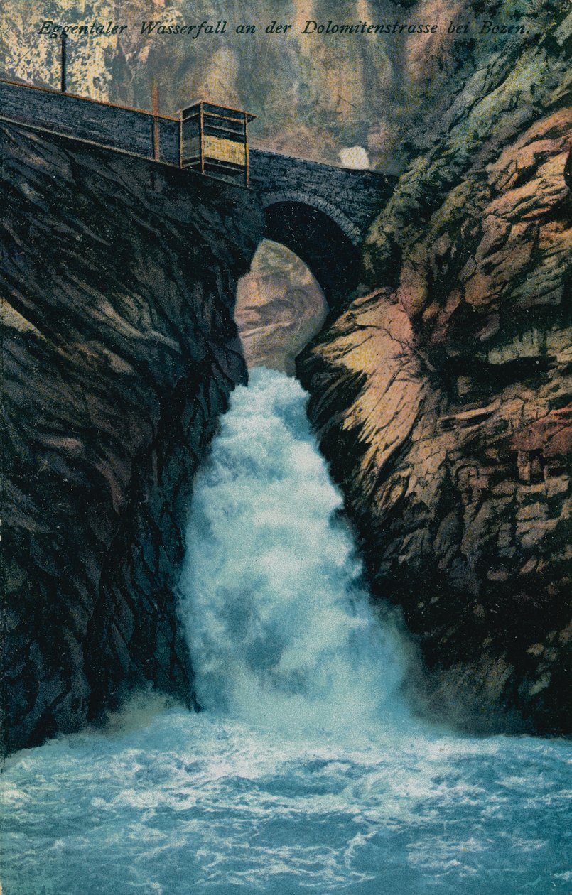 Cascada de Eggental en la carretera de los Dolomitas, cerca de Bolzano. Postal enviada el 7 de agosto de 1913. de German Photographer