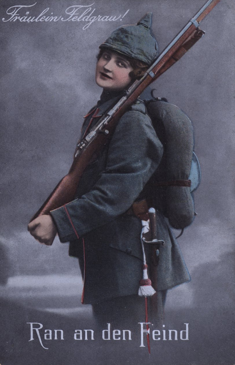 Niña alemana con uniforme militar (foto en color) de German School