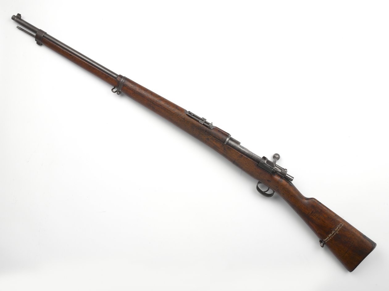 Rifle de cerrojo Mauser M1896 de 7.92 mm usado por el General Louis Botha de German School