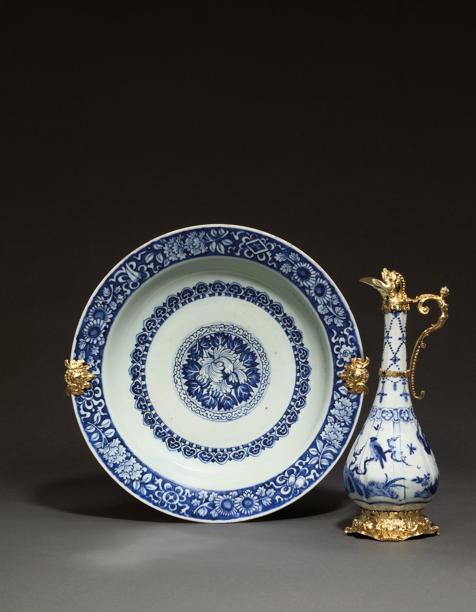 Jarra y plato chinos montados, Augsburgo, c.1655-60 de German School