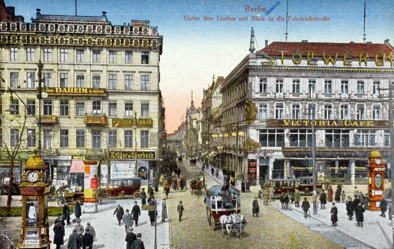 Postal que muestra Unter den Linden y Friedrichstrasse en Berlín, c.1910 de German School