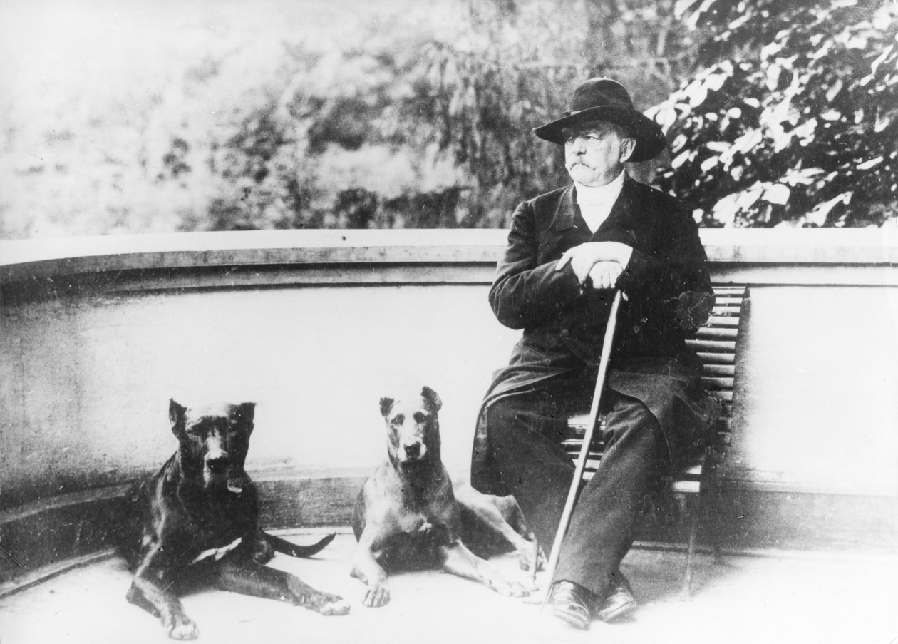 Príncipe Otto de Bismarck-Schoenhausen, 8 de febrero de 1891 de German School