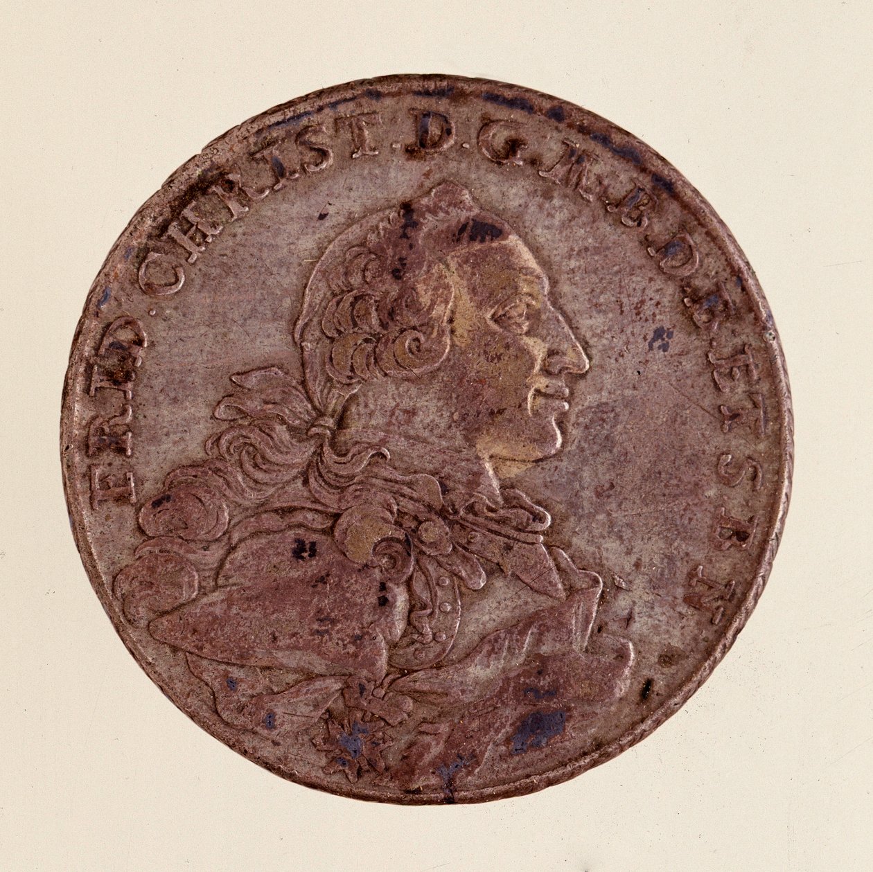 Tálero de plata de Federico Cristián, Margrave de Brandeburgo-Bayreuth (1708-1769) 1766 Diam. 4 cm Nápoles, museo arqueológico de German School