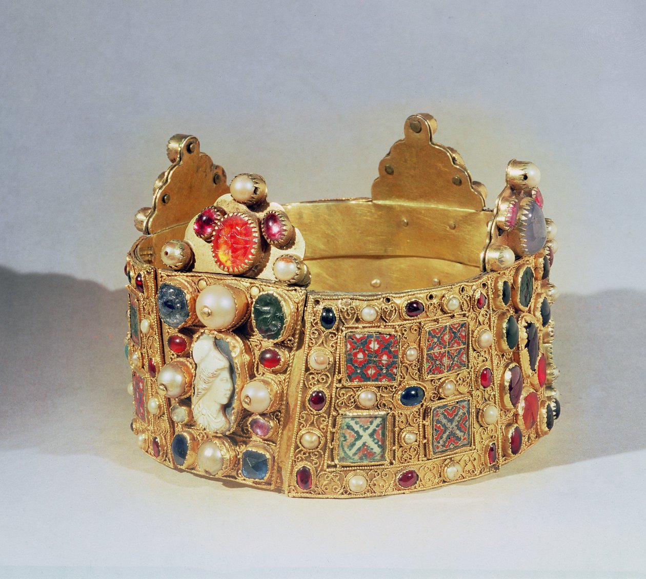 La Corona de Hildesheim de German School