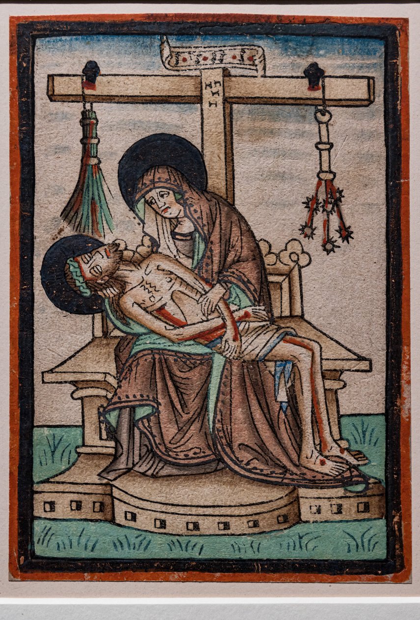 Vesperbild (Lamentación), xilografía en acuarela del grabador alemán, c.1450. Los símbolos de la Pasión de Cristo cuelgan de la cruz. de German School
