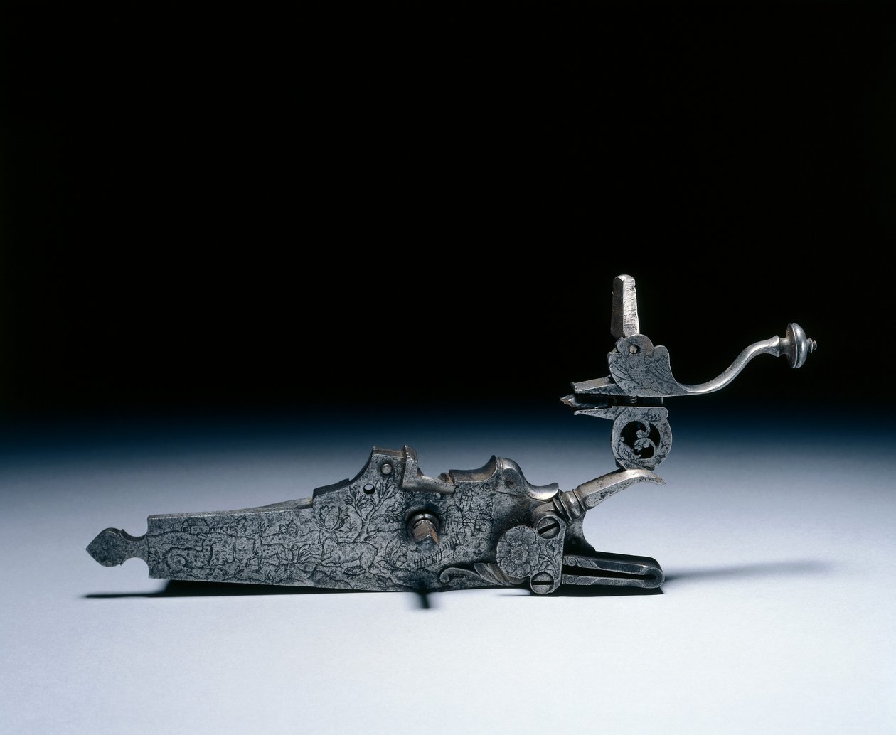 Cerrojo de rueda de un rifle de caza, principios de 1700 (acero, grabado) de German School