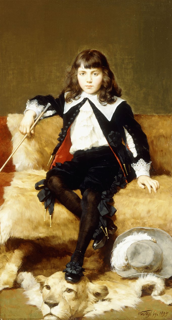 Retrato de un niño, sentado de cuerpo entero, en un sofá cubierto con una piel de león de Geza Vastagh