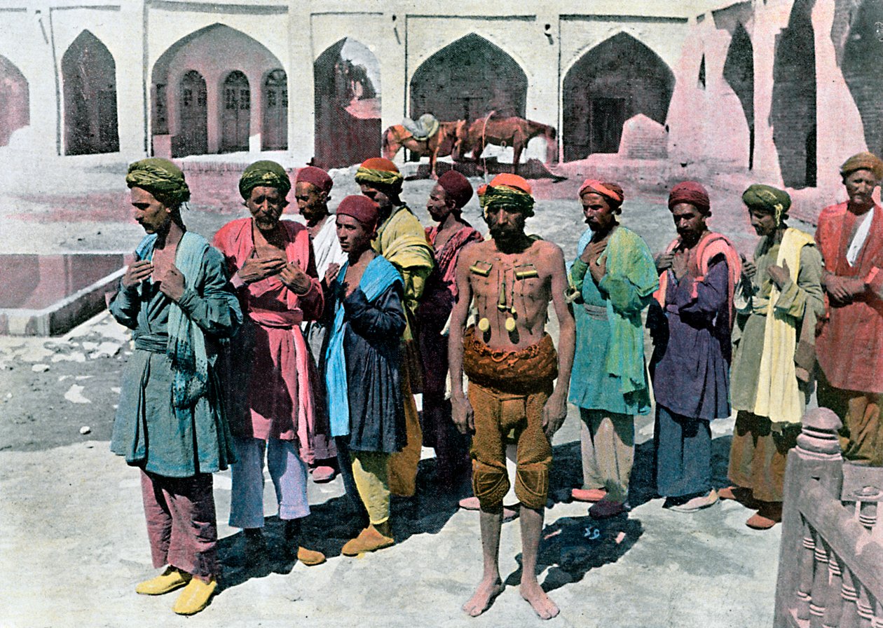 Derviches y mártires, Teherán, c1890 de Gillot