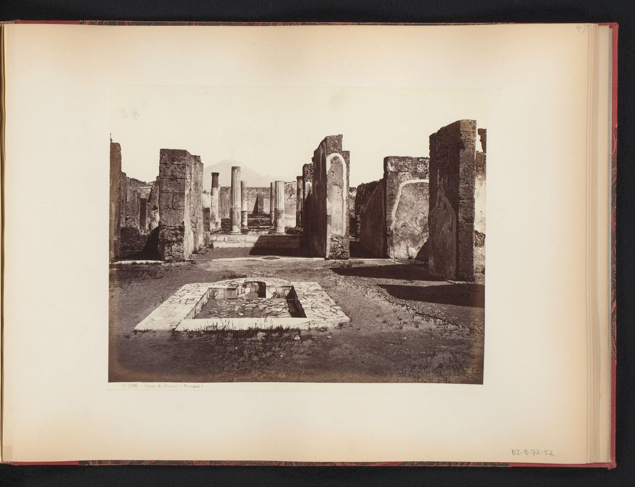 Vista de las ruinas de la Casa di Pansa en Pompeya, Italia Casa di Pansa (Pompeya) (título sobre objeto) de Giorgio Sommer (attributed to)