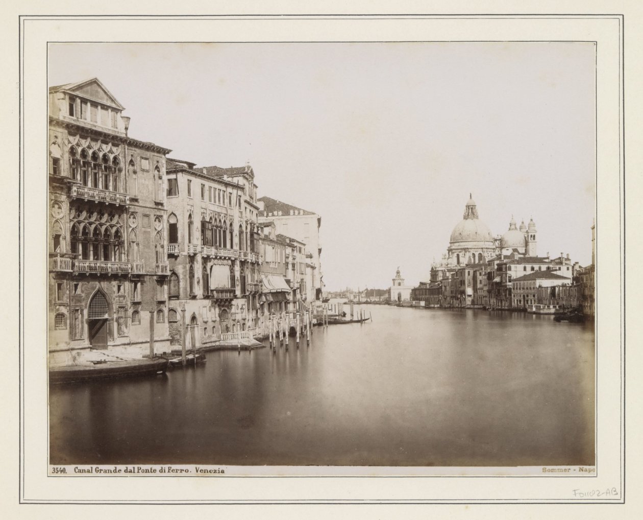 Vista del Gran Canal de Venecia con Santa Maria della Salute a la derecha de Giorgio Sommer