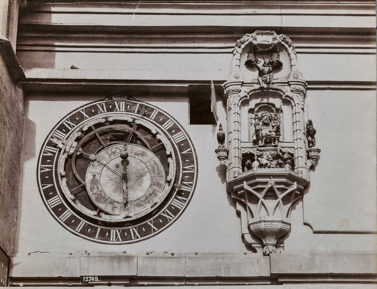 El cuadrante de la Torre del Reloj en Berna, por Kaspar Brunnen (1527-1530) de Giorgio Sommer