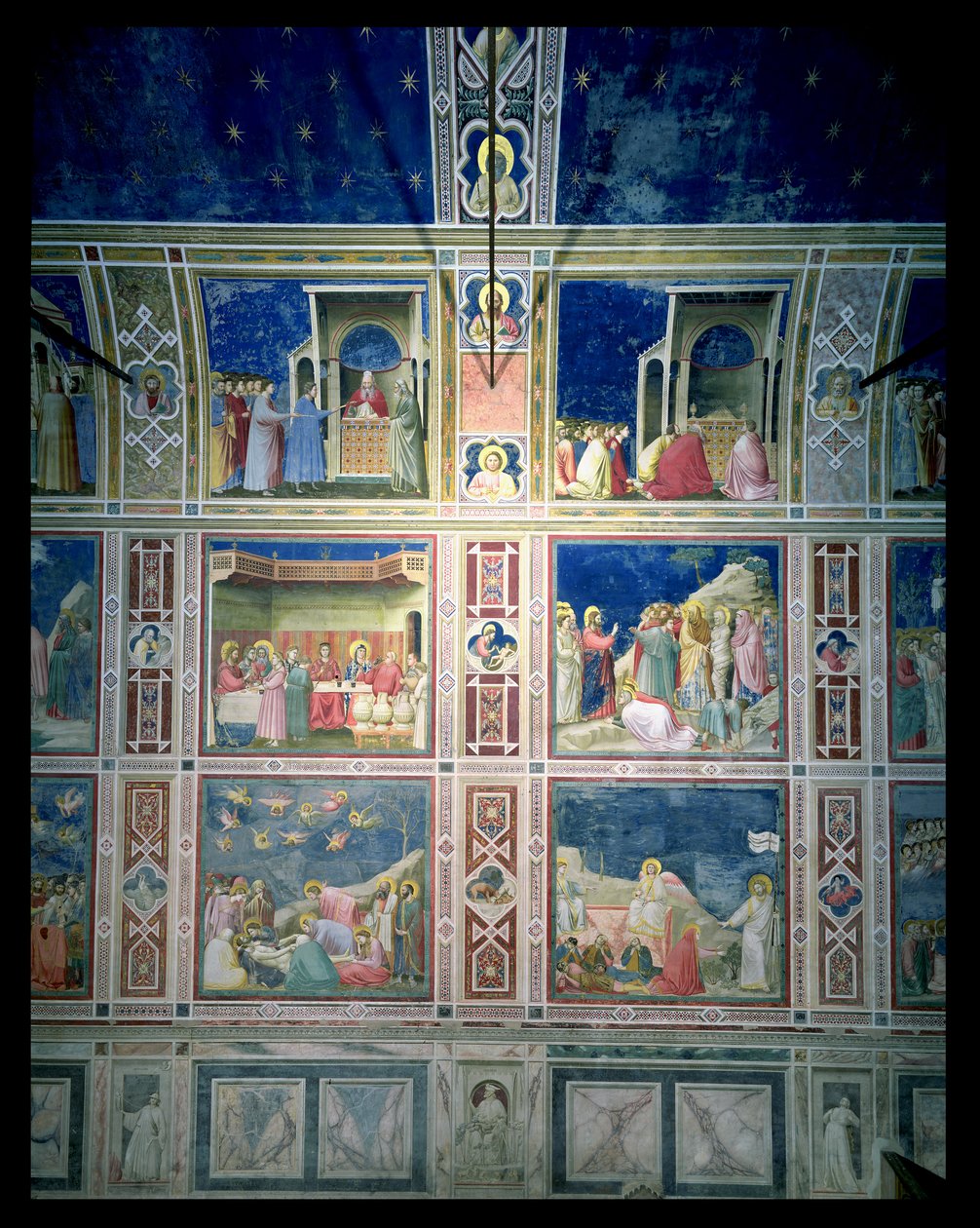 Vista de los frescos en la pared izquierda, c.1303-05 (post-restauración) de Giotto di Bondone