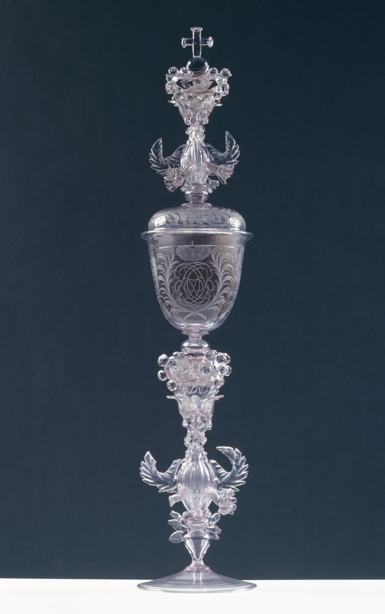Copa con tapa, grabada con el monograma de Federico III, Elector Palatino 1688-1701 (vidrio) de Giovanni Pallada