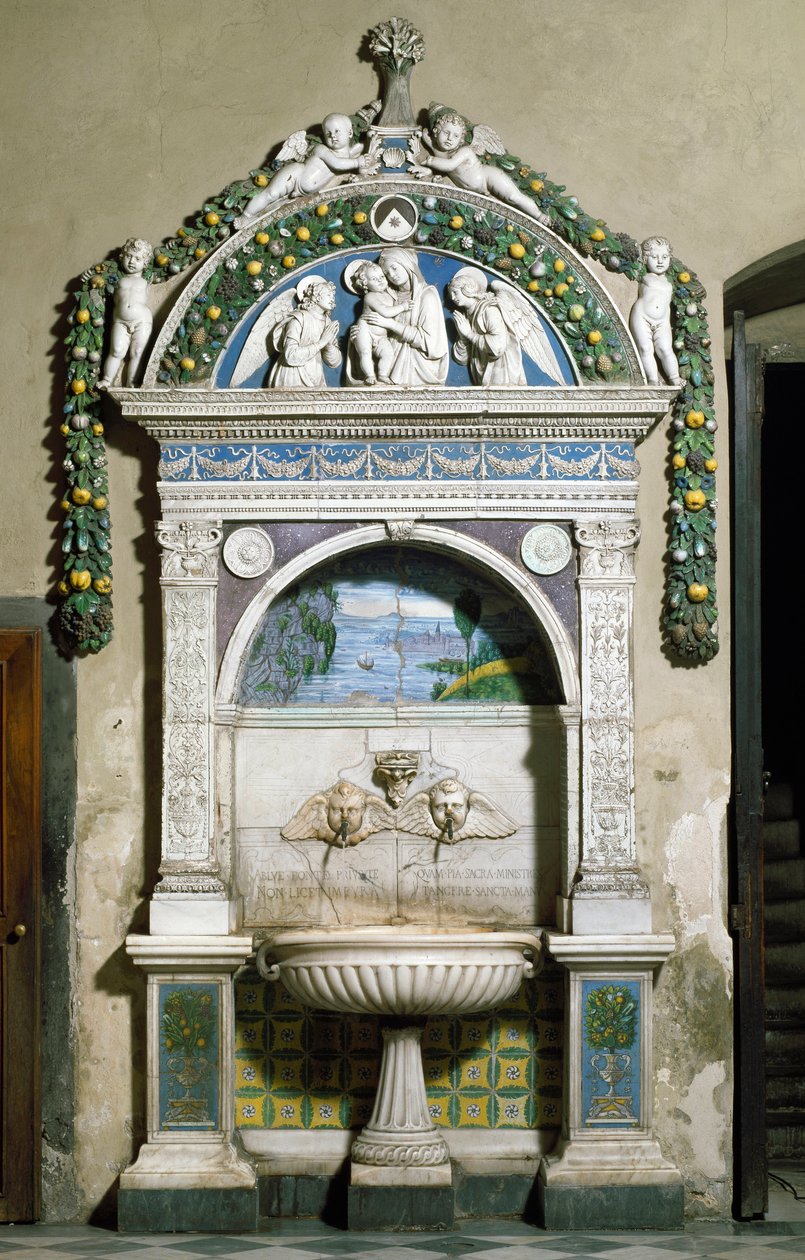 Fuente decorada con altorrelieve en mármol y terracota por Giovanni della Robbia (1469-1529) 1498. Sacristía de Santa Maria Novella, Florencia de Giovanni della Robbia