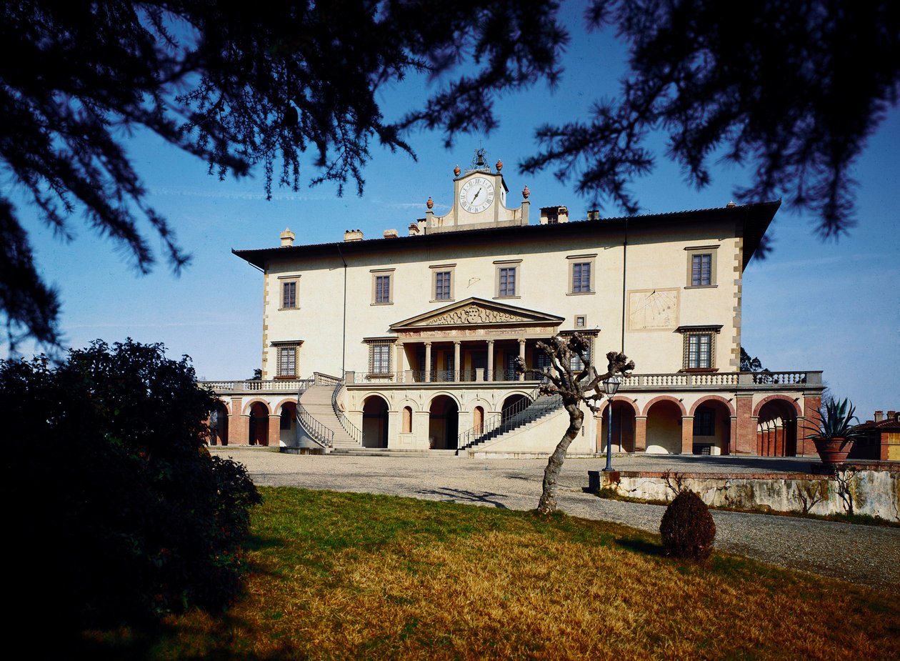 Villa Médicis; Vista de Villa Ambra en Poggio a Caiano iniciada en 1485 según un proyecto de Giuliano da Sangallo de Giuliano Giamberti da Sangallo