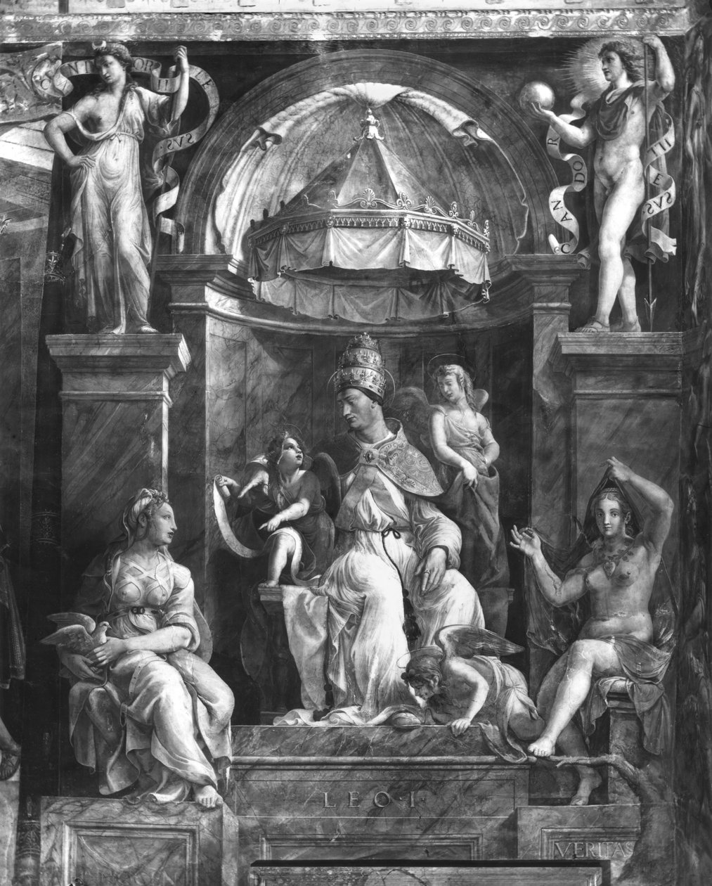 El Papa León I el Grande (c.390-461) entre dos Virtudes, Estancias de Rafael de Giulio Romano