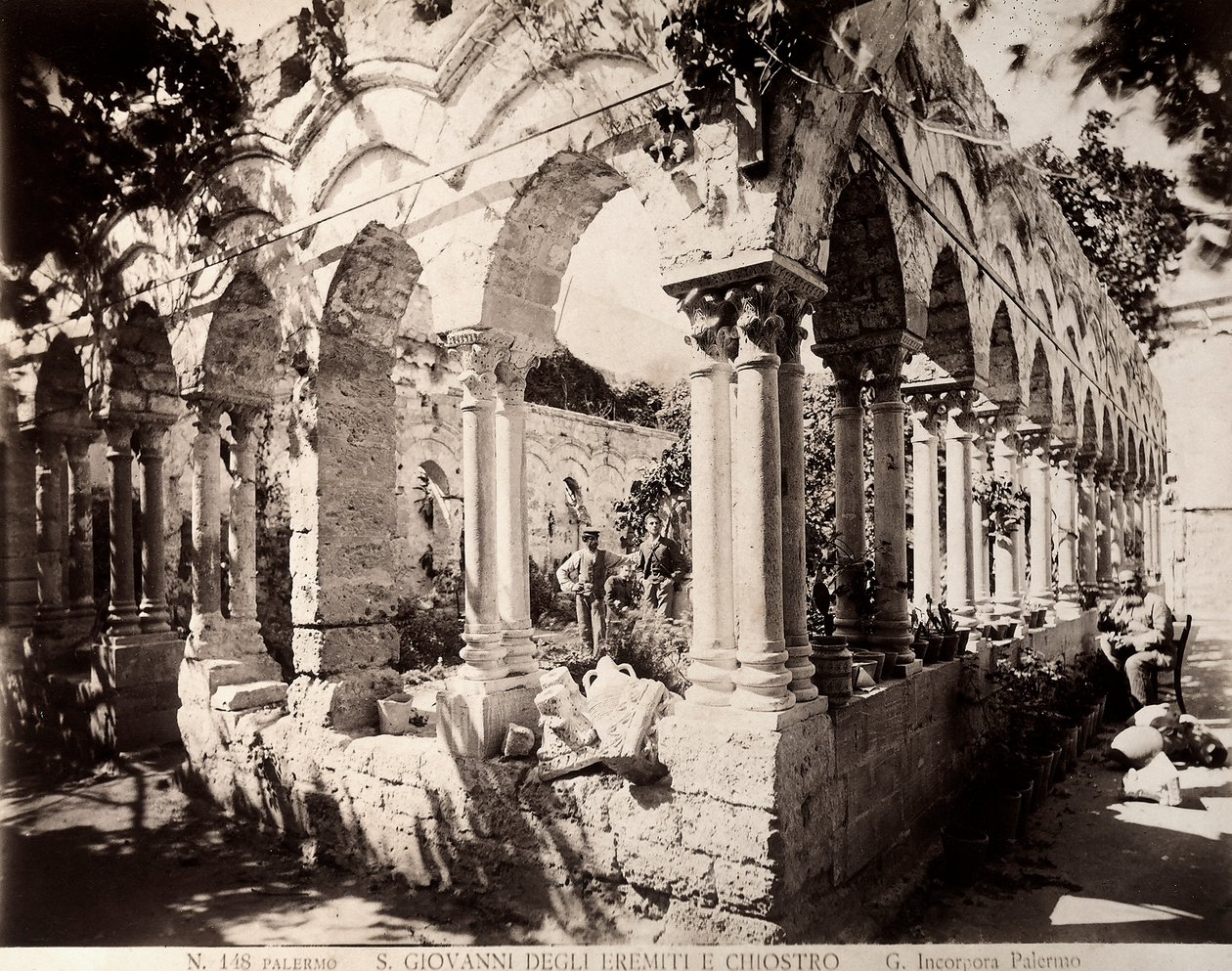 Claustro de la Iglesia de San Giovanni degli Eremiti en Palermo de Giuseppe Incorpora