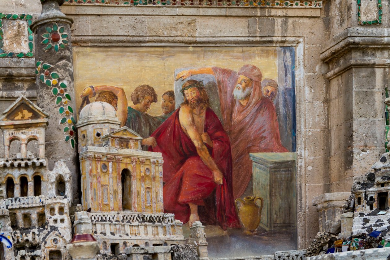Vía Crucis, calvario compuesto por mayólicas de los siglos XVI-XIX de Giuseppe Renato Greco