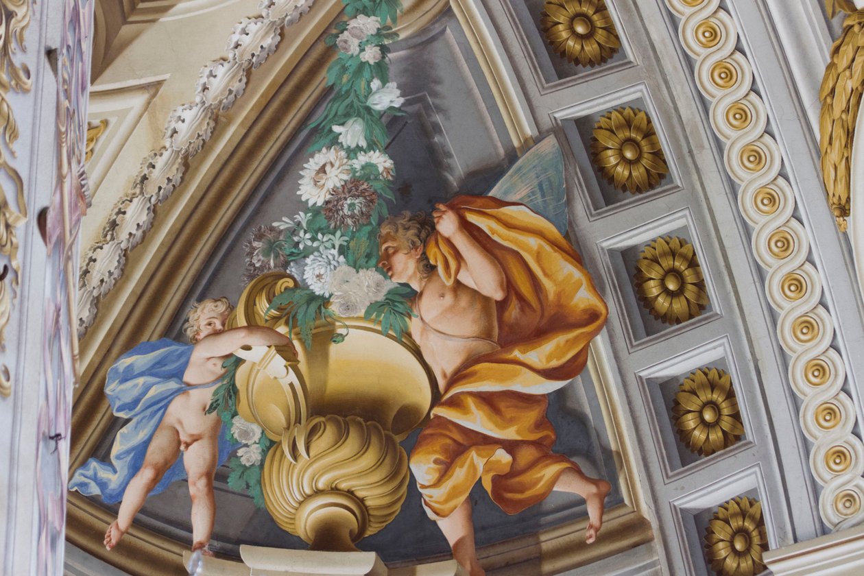 Efebos alados, salón central con frescos de Domenico y Giuseppe Valeriani, residencia de caza, por Filippo Juvarra, Stupinigi, Piamonte, Italia de Giuseppe and Valeriani Domenico Valeriani