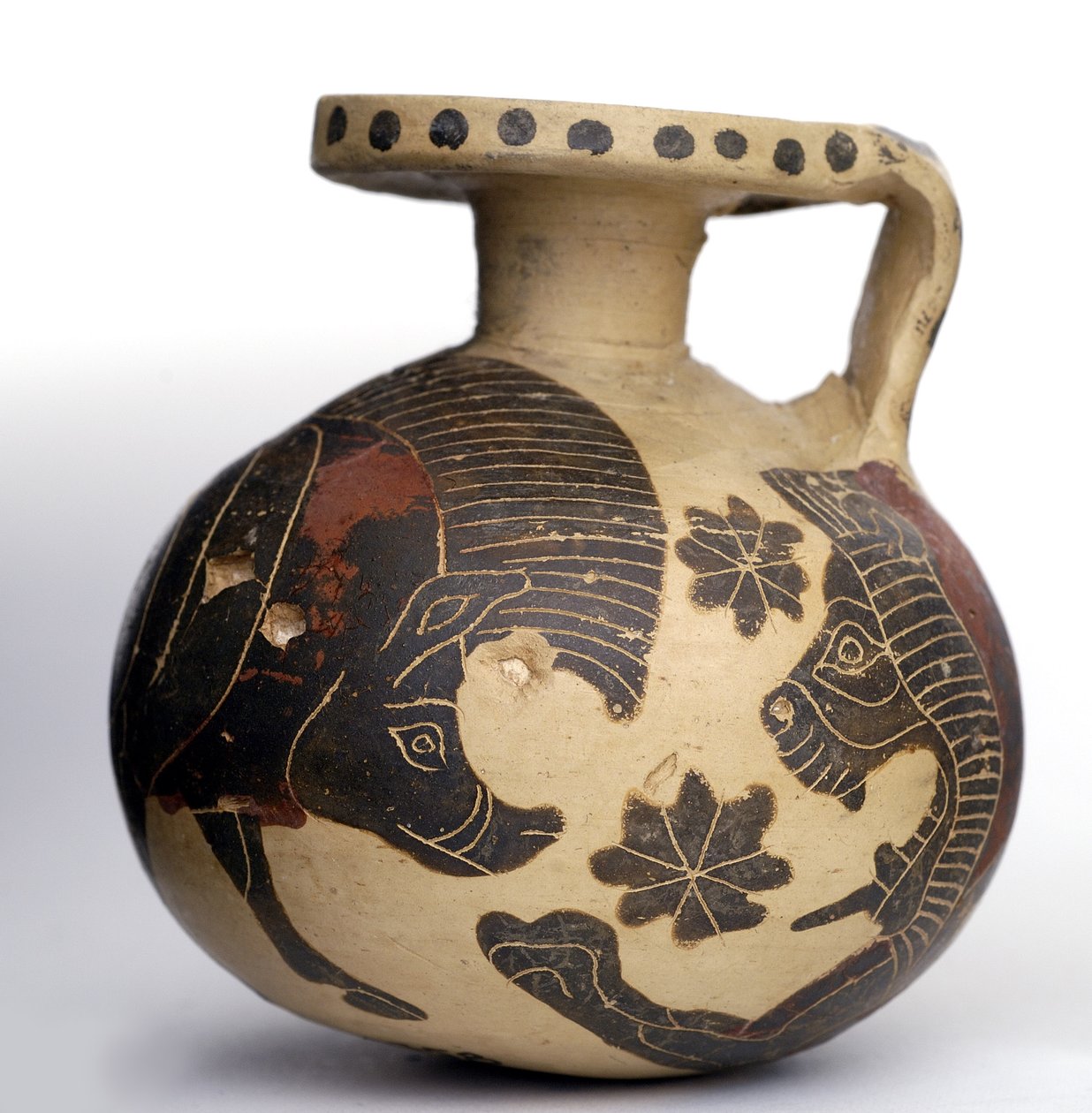 Árbol esférico de figuras negras corintias que representa animales, Período Corintio Medio (600-575 a.C.) de Greek