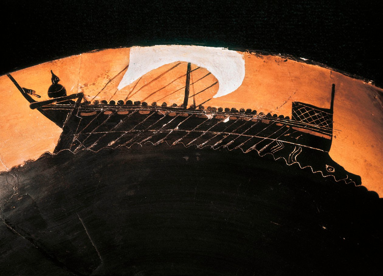 Copa antigua de figuras negras con la representación de un barco griego. siglo V a.C. BN, París. de Greek
