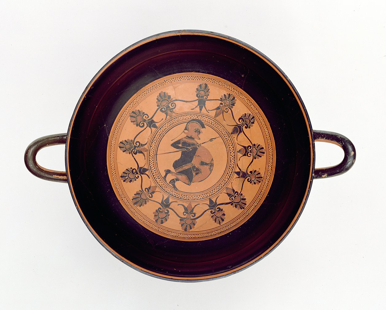 Copa Siana que representa a un guerrero, c.560 a.C. (arcilla) de Greek