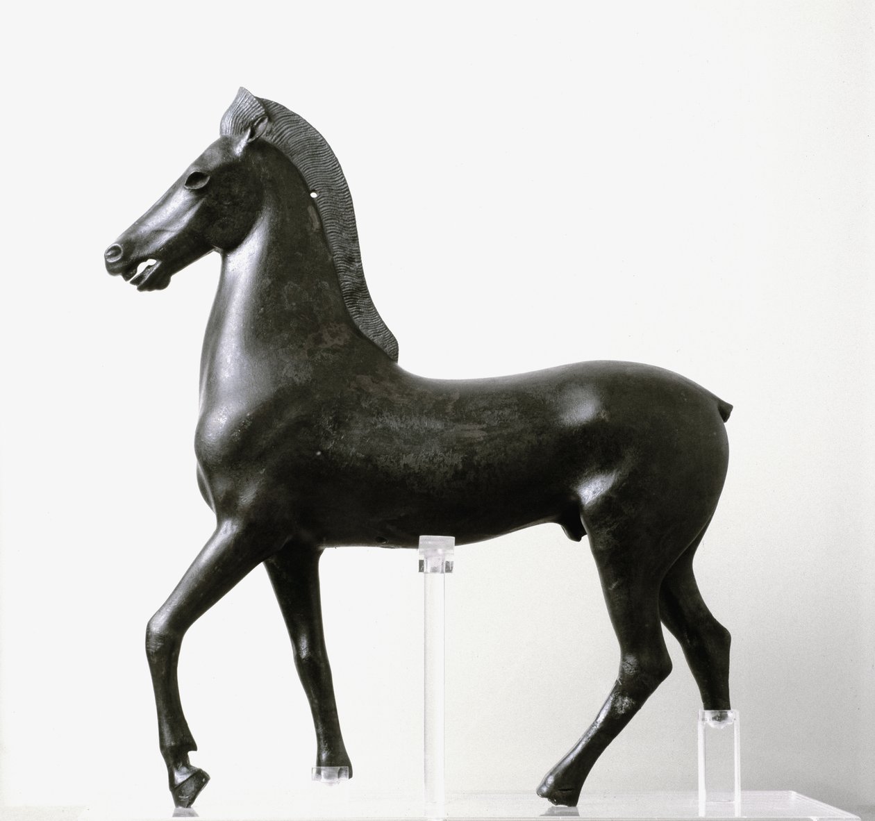 Estatuilla de bronce de un caballo, finales del siglo II a.C. (bronce) de Greek Roman School