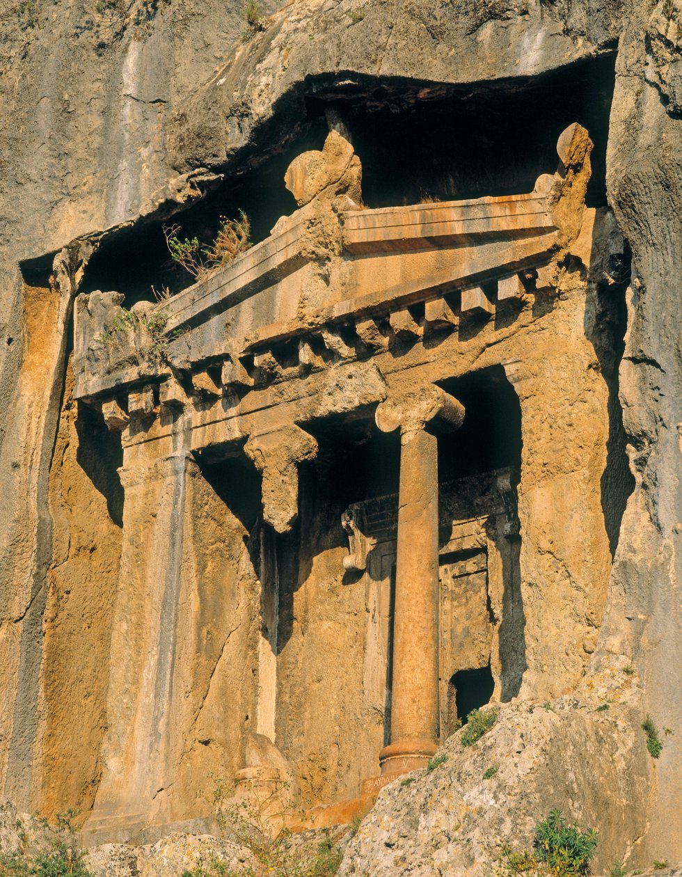 Tumba de roca licia de Greek School