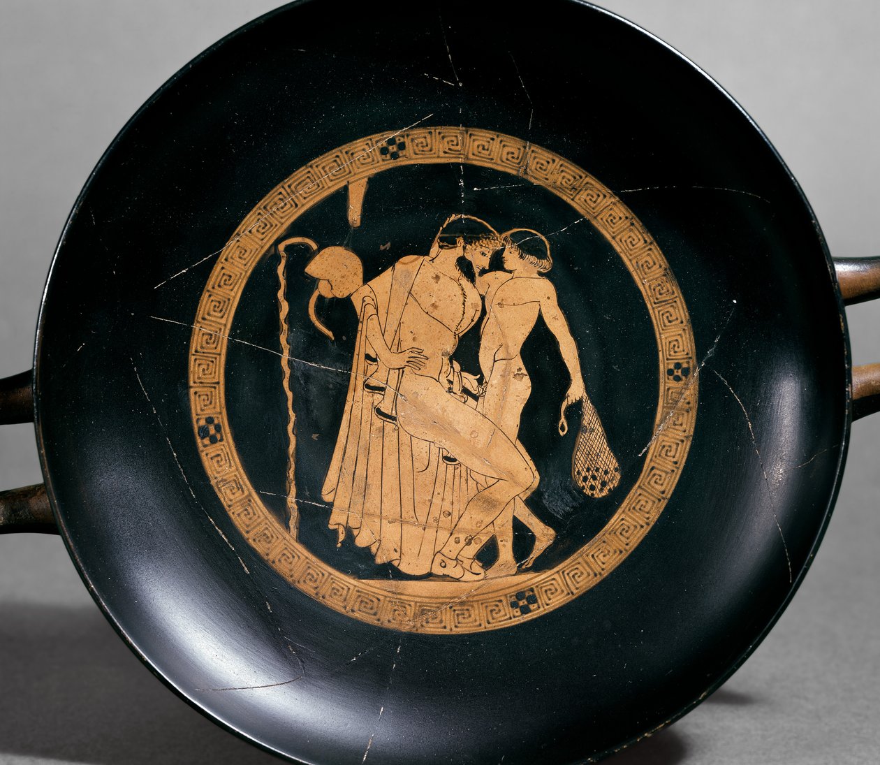 Copa de figuras rojas de Greek School